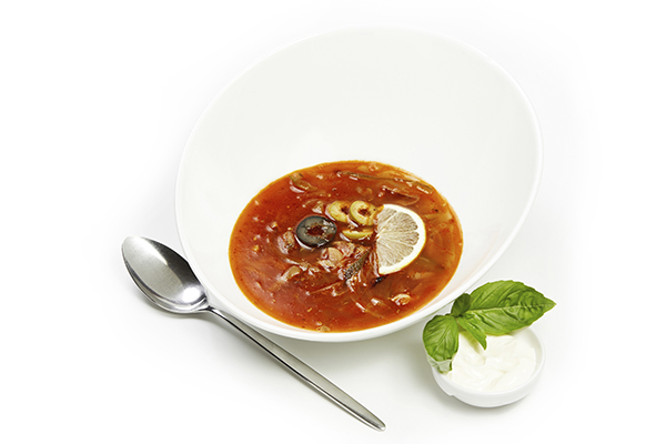 Солянка мясная со сметаной
